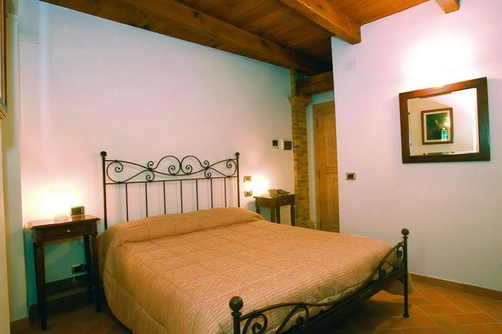 B&B La Torretta Sul Borgo 그로타마레 외부 사진